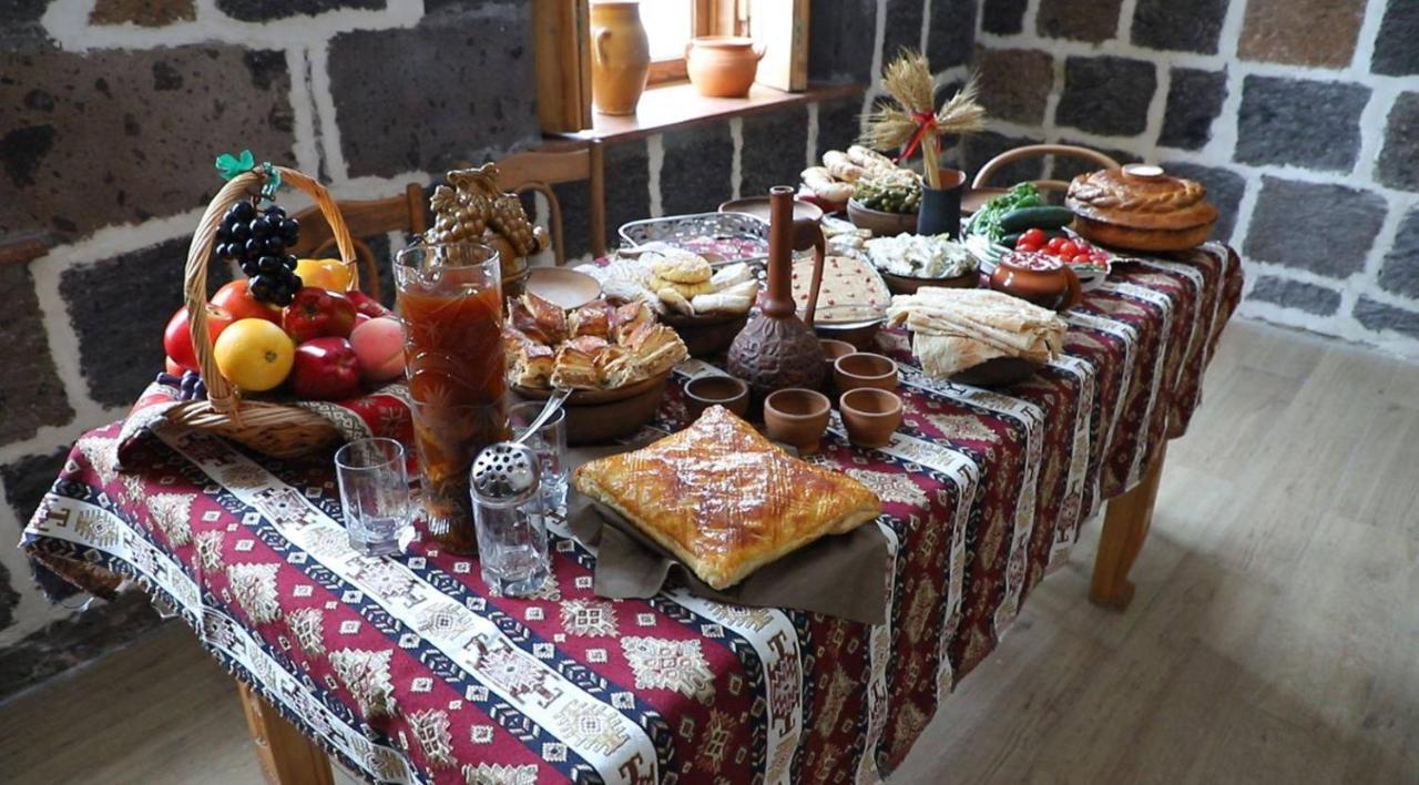 Guesthouse Emma Gyumri Ngoại thất bức ảnh