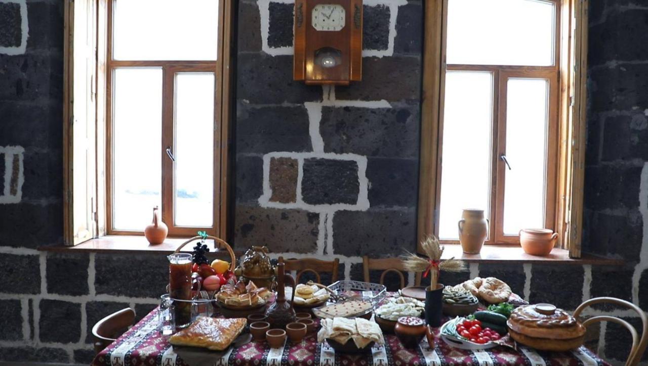 Guesthouse Emma Gyumri Ngoại thất bức ảnh