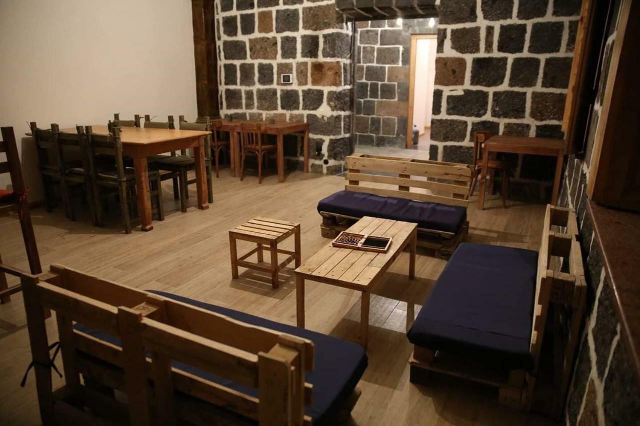 Guesthouse Emma Gyumri Ngoại thất bức ảnh