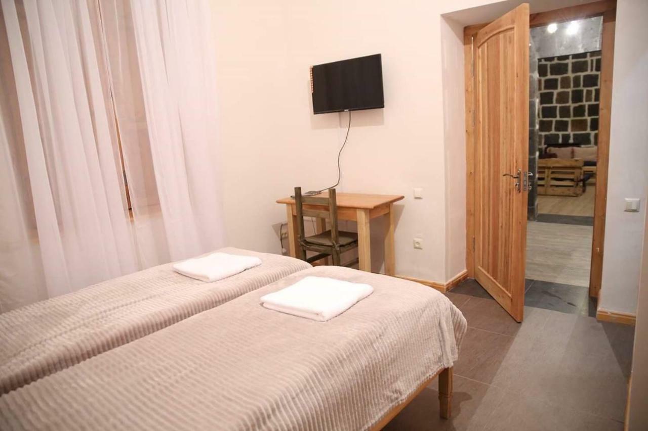 Guesthouse Emma Gyumri Ngoại thất bức ảnh